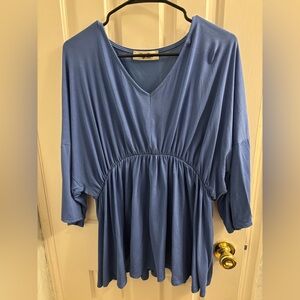 Haptics 2x Blue flowy top